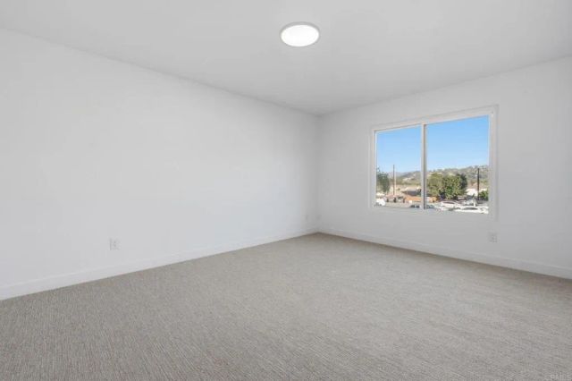 1043 Helix Village Drive, El Cajon, CA 92020