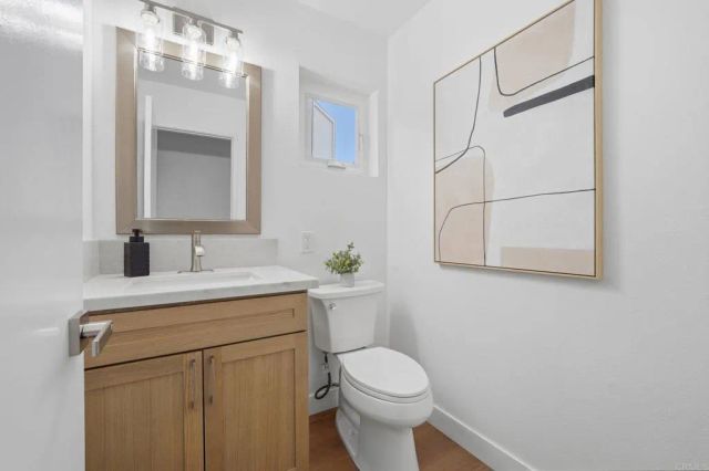 1043 Helix Village Drive, El Cajon, CA 92020