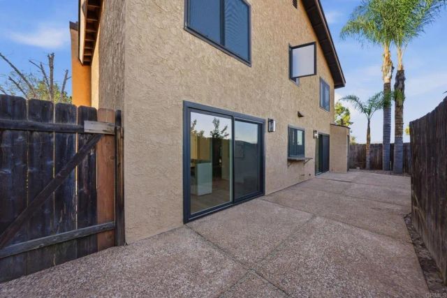 1043 Helix Village Drive, El Cajon, CA 92020