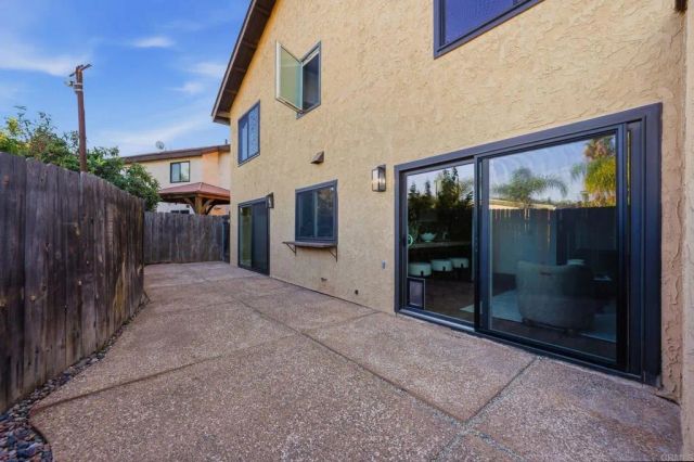 1043 Helix Village Drive, El Cajon, CA 92020