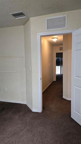 671 SW 10th St, Florida City, FL 33034