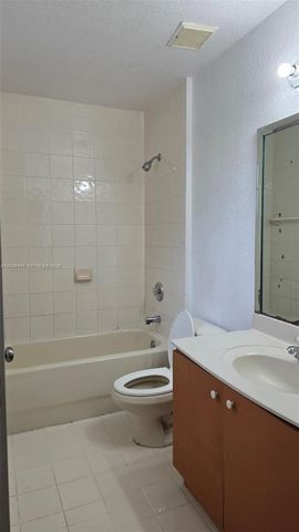 671 SW 10th St, Florida City, FL 33034