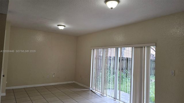 671 SW 10th St, Florida City, FL 33034