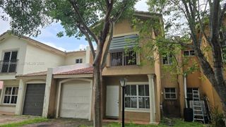 671 SW 10th St, Florida City, FL 33034