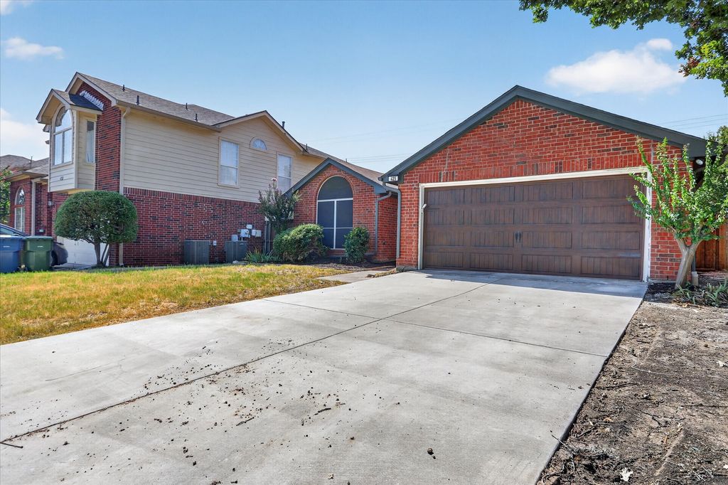 425 Wentworth Drive, Flower Mound, TX 75028 — photo 3