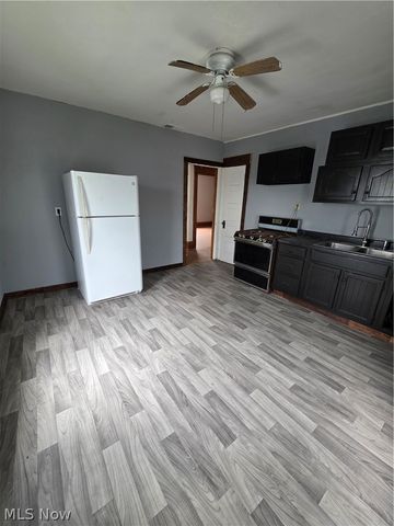 15 Beaver Avenue, Niles, OH 44446