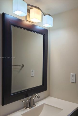 1000 Parkview Dr 1026, Hallandale Beach, FL 33009