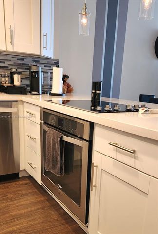 1000 Parkview Dr 1026, Hallandale Beach, FL 33009