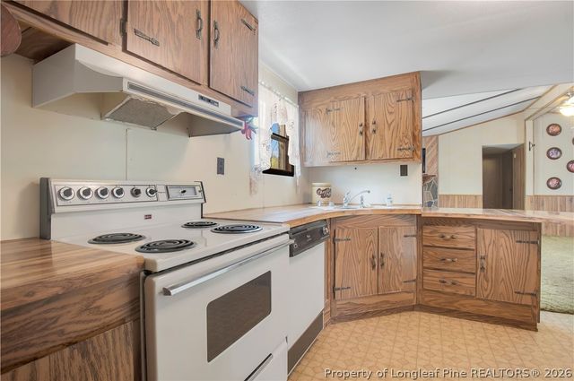 368 Kitimat Court, Fayetteville, NC 28311