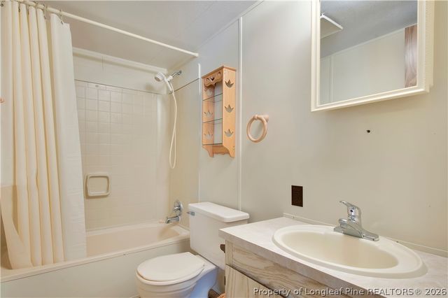 368 Kitimat Court, Fayetteville, NC 28311