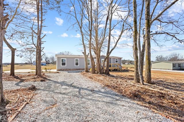 112 Purdy Road, Iva, SC 29655