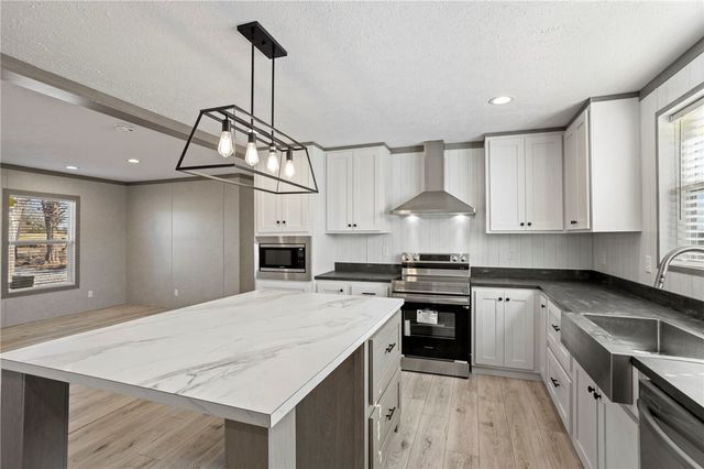 112 Purdy Road, Iva, SC 29655