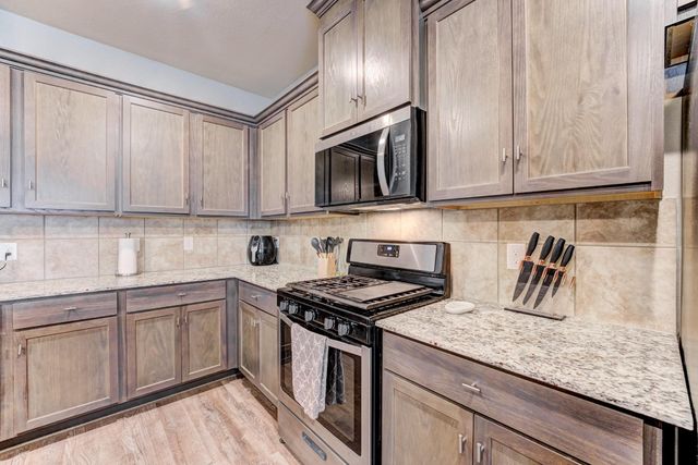 9214 Penfield Drive, Rosharon, TX 77583