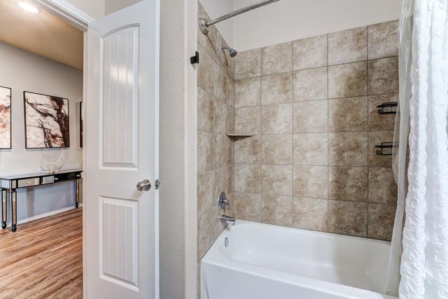 9214 Penfield Drive, Rosharon, TX 77583