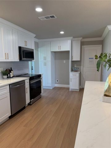 9608 41ST STREET N 2, Pinellas Park, FL 33782