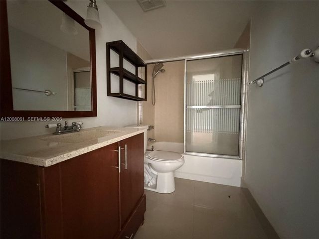 17650 NW 68th Ave A2008, Hialeah, FL 33015