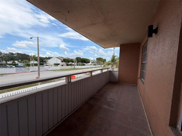 17650 NW 68th Ave A2008, Hialeah, FL 33015