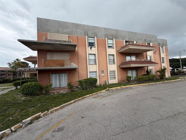 17650 NW 68th Ave A2008, Hialeah, FL 33015