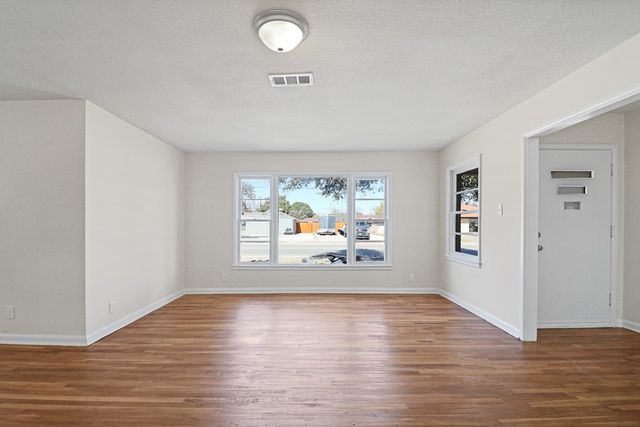 2503 Cuthbert Ave W, Midland, TX 79701