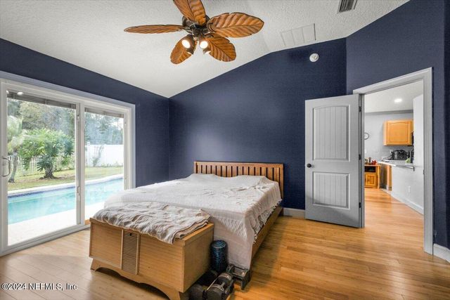 389 W TROPICAL Trace, Jacksonville, FL 32259