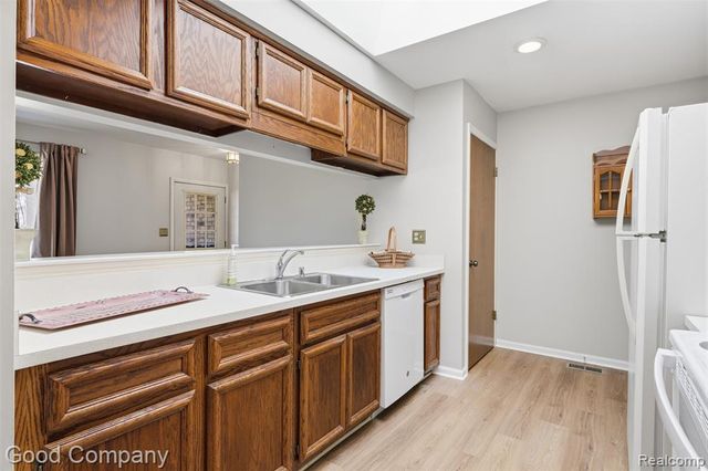 14767 Brewster Court, Shelby Twp, MI 48315