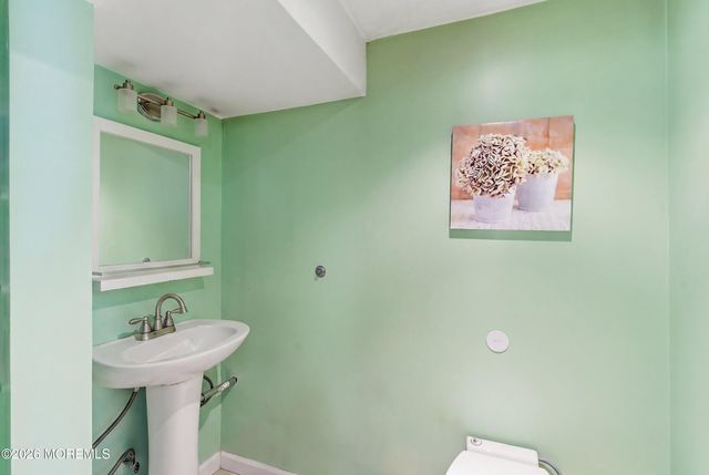 132 N Cooks Bridge Road, Jackson, NJ 08527