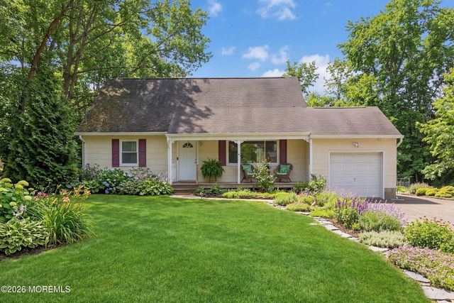 132 N Cooks Bridge Road, Jackson, NJ 08527