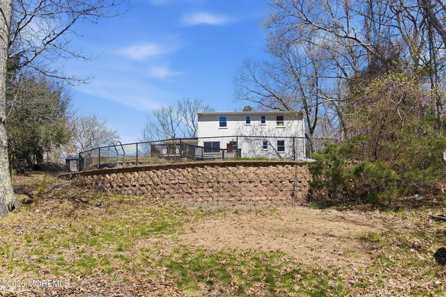 132 N Cooks Bridge Road, Jackson, NJ 08527