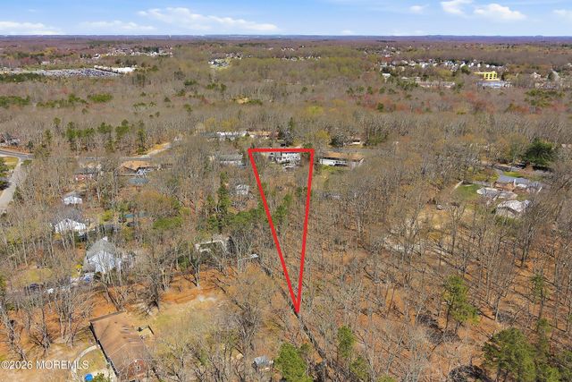 132 N Cooks Bridge Road, Jackson, NJ 08527