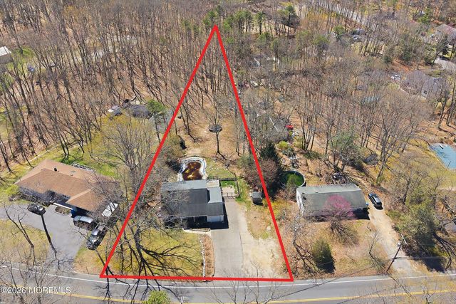 132 N Cooks Bridge Road, Jackson, NJ 08527