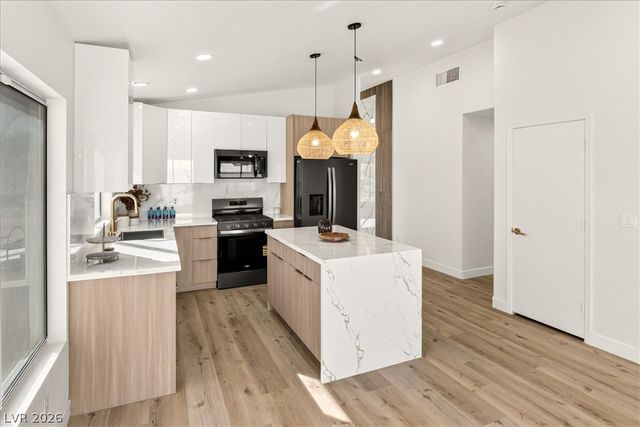 6316 Monarch Creek Street, Las Vegas, NV 89130