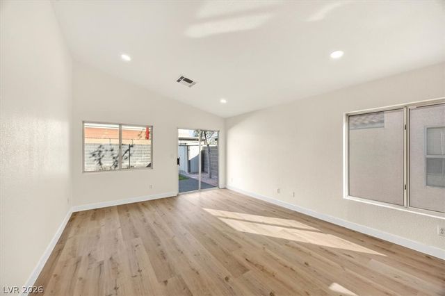 6316 Monarch Creek Street, Las Vegas, NV 89130