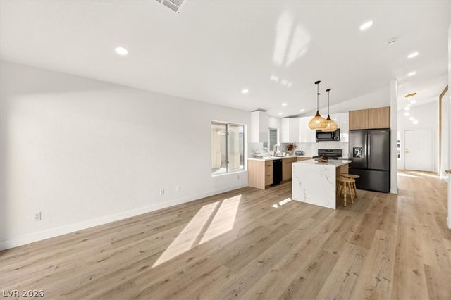6316 Monarch Creek Street, Las Vegas, NV 89130