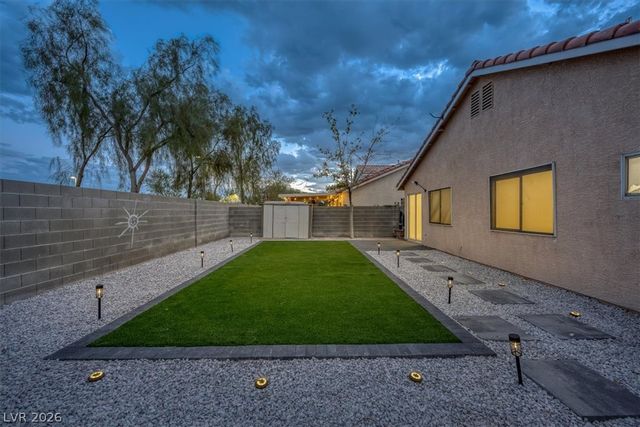 6316 Monarch Creek Street, Las Vegas, NV 89130