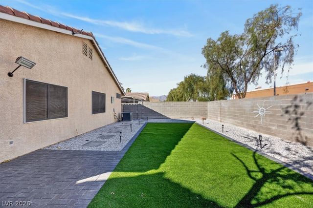 6316 Monarch Creek Street, Las Vegas, NV 89130