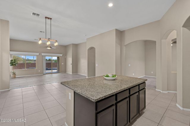 9627 N Melandra Way, Marana, AZ 85653