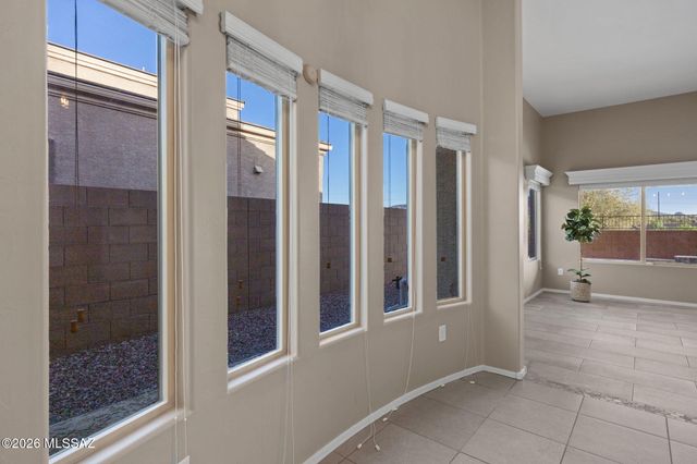 9627 N Melandra Way, Marana, AZ 85653