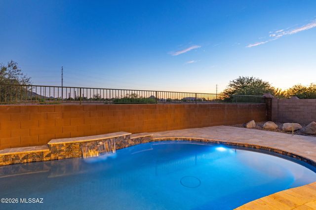 9627 N Melandra Way, Marana, AZ 85653
