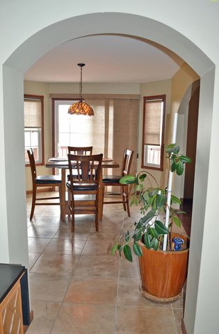 2106 Arrow Leaf Lane, Valparaiso, IN 46383