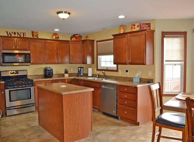 2106 Arrow Leaf Lane, Valparaiso, IN 46383