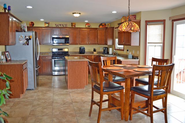 2106 Arrow Leaf Lane, Valparaiso, IN 46383