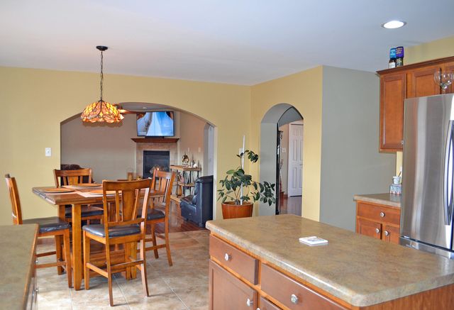 2106 Arrow Leaf Lane, Valparaiso, IN 46383