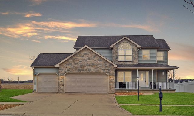 2106 Arrow Leaf Lane, Valparaiso, IN 46383