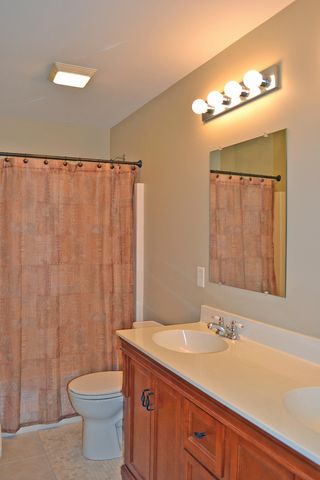 2106 Arrow Leaf Lane, Valparaiso, IN 46383