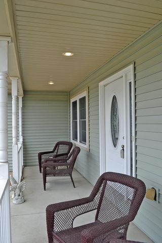 2106 Arrow Leaf Lane, Valparaiso, IN 46383