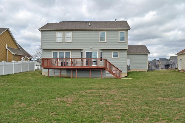 2106 Arrow Leaf Lane, Valparaiso, IN 46383