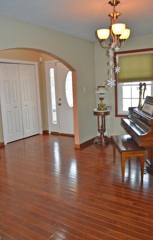 2106 Arrow Leaf Lane, Valparaiso, IN 46383