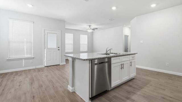 908 PARKVIEW Drive, Cleburne, TX 76031