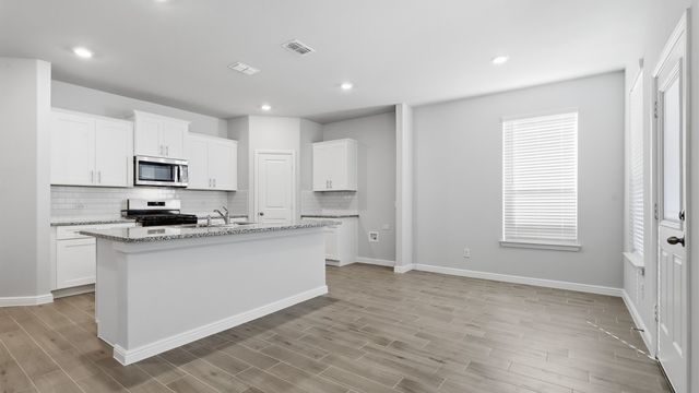 908 PARKVIEW Drive, Cleburne, TX 76031