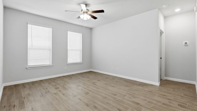 908 PARKVIEW Drive, Cleburne, TX 76031